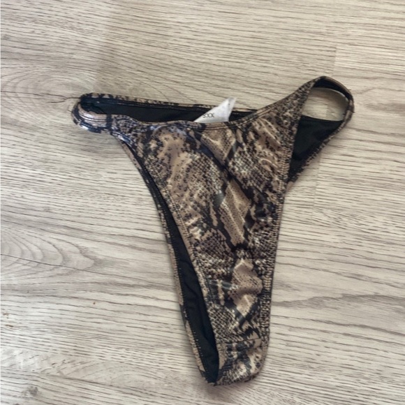 Snake Print Bikini Set Motel Rocks - Picture 4 of 4